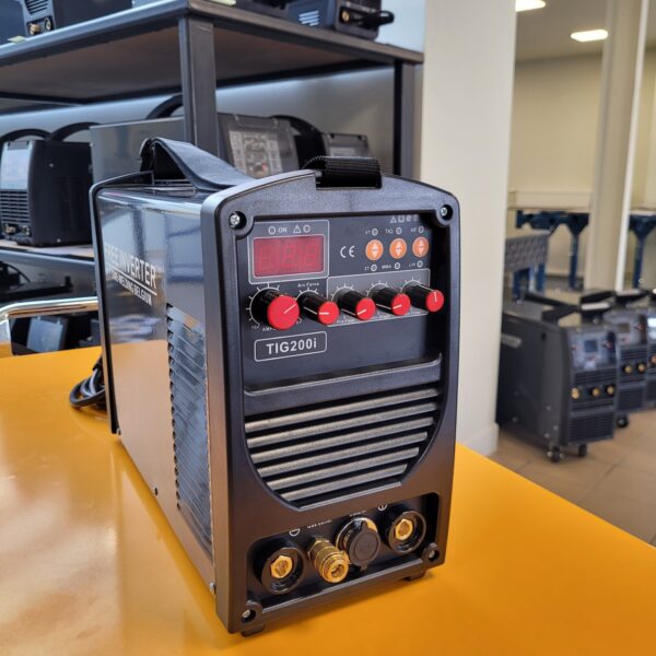 FREE inverter TIG 200 I
