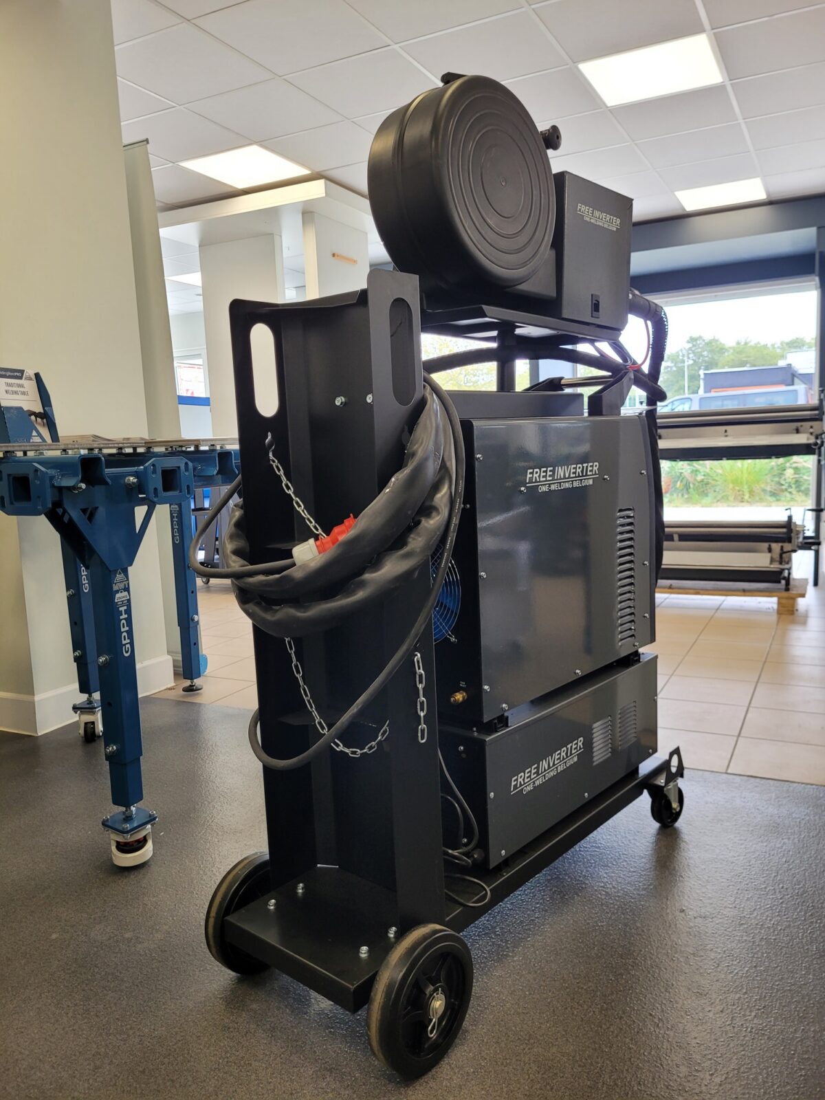 FREE profi inverter MIG 350 SWF watergekoeld (380V) - Afbeelding 4