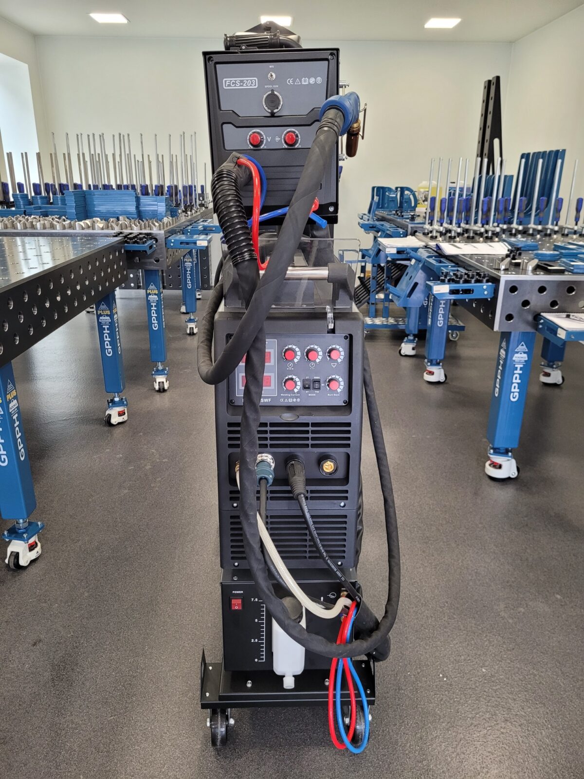FREE profi inverter MIG 350 SWF watergekoeld (380V) - Afbeelding 2