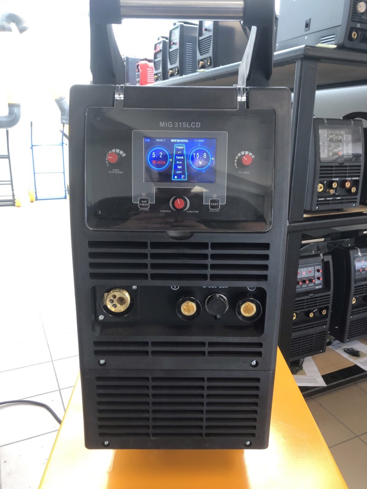 FREE profi inverter MIG/ARC 315LCD  (4-wiel) 380V - Afbeelding 3